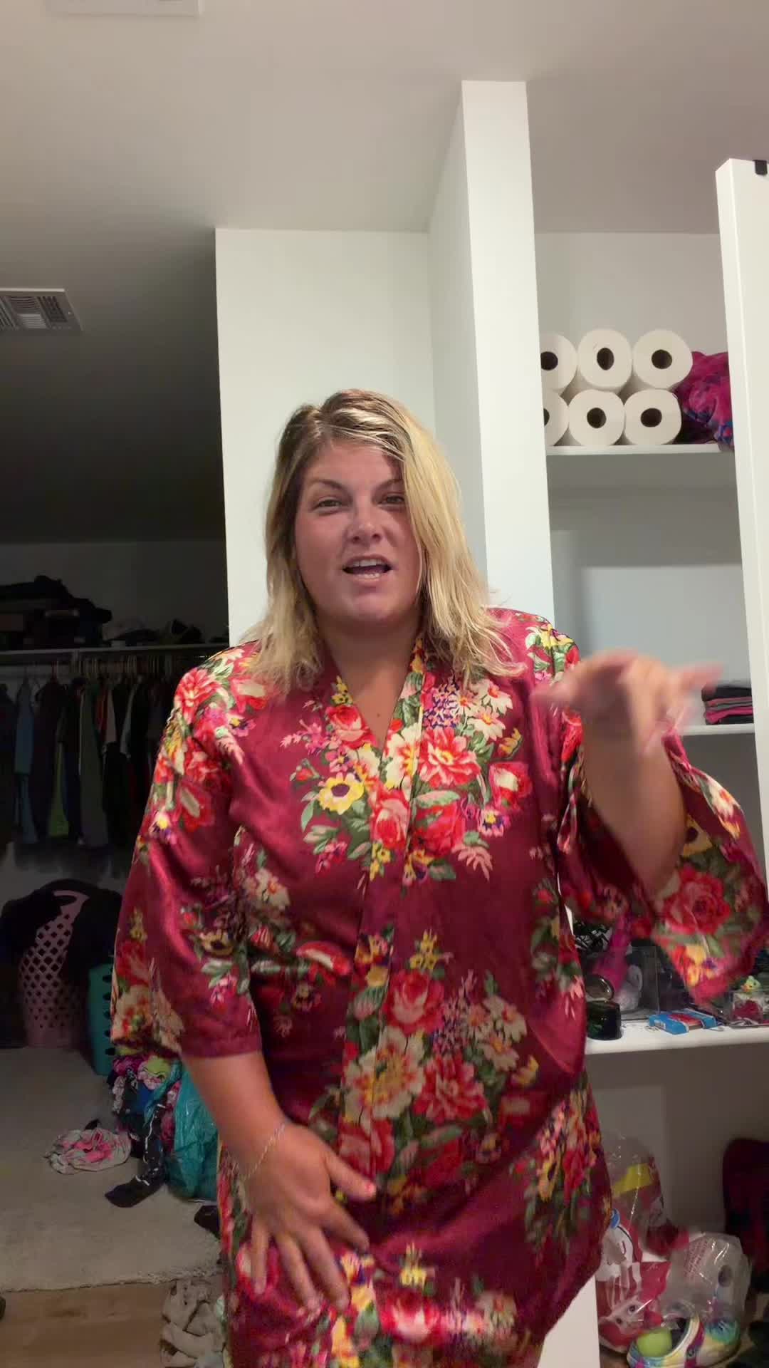 @5KidsLaterKelsey🤪