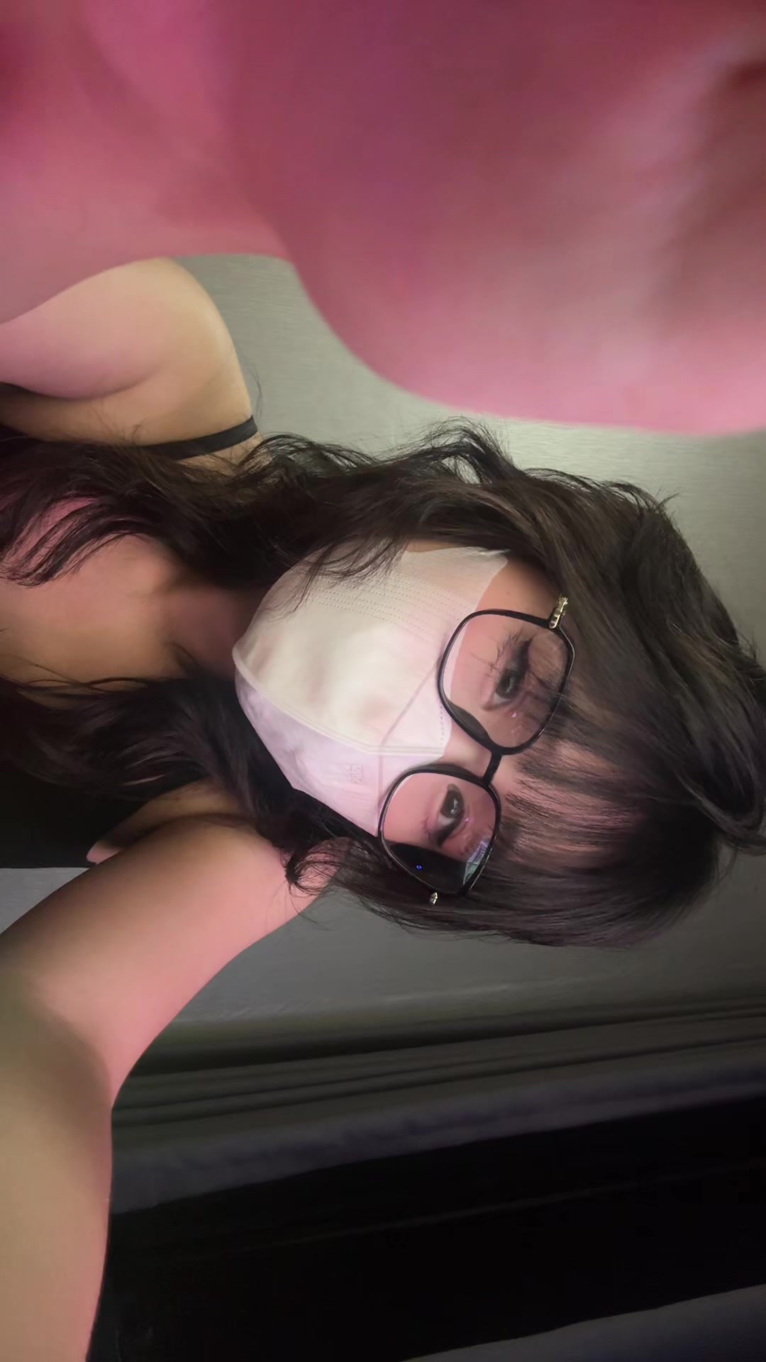 @Kitsunee. 🦊