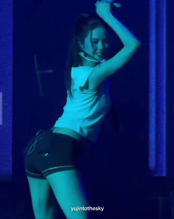 @Choi Yujin