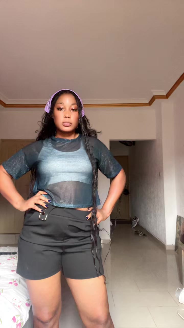 @Christelle Miller💜🇫🇷🇹🇬