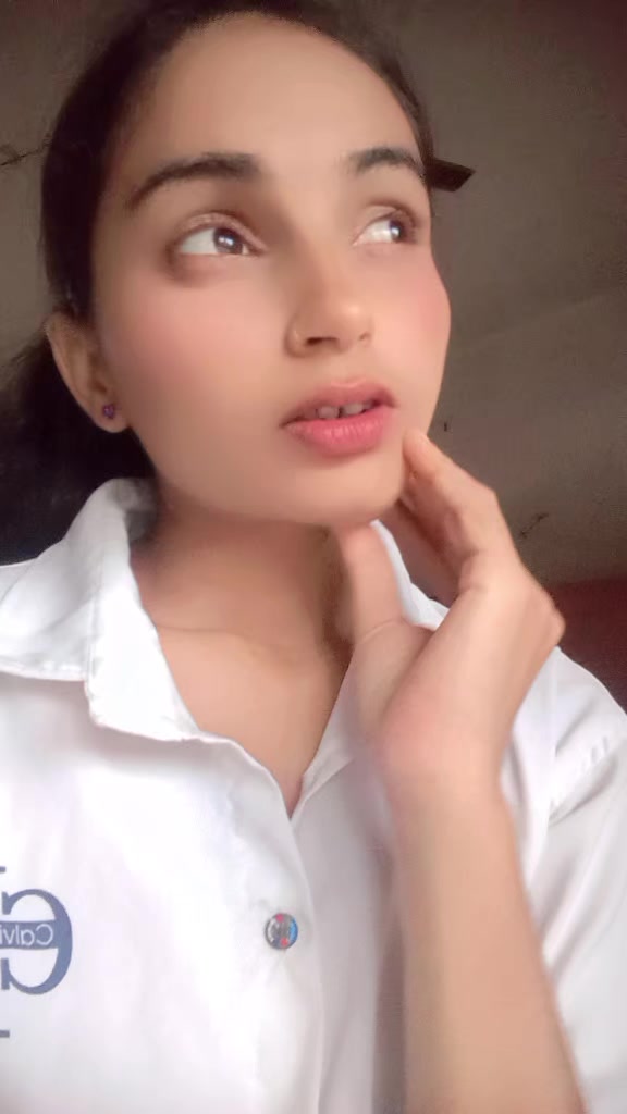 @๐๐ฅฐ Cute ๐๐ girl ๐
๐โฃ๏ธ