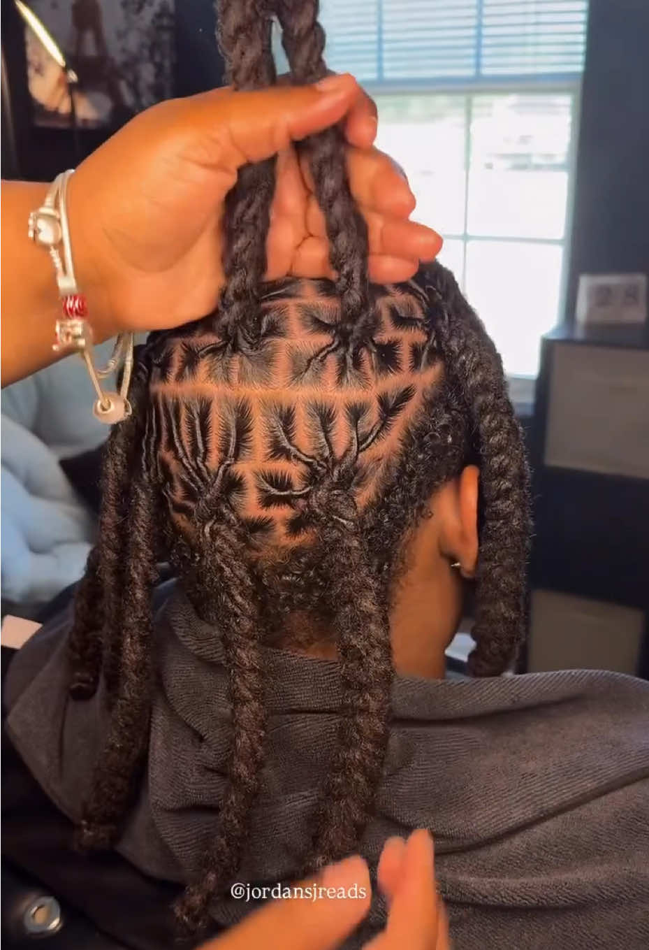 @Jordan&rsquo;s Jreads | Loc Stylist