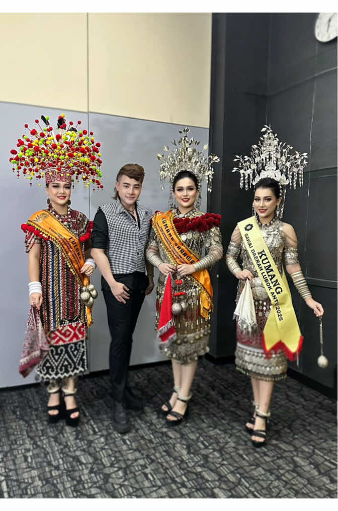 @MR MUA Sarawak  GARY LAUDER