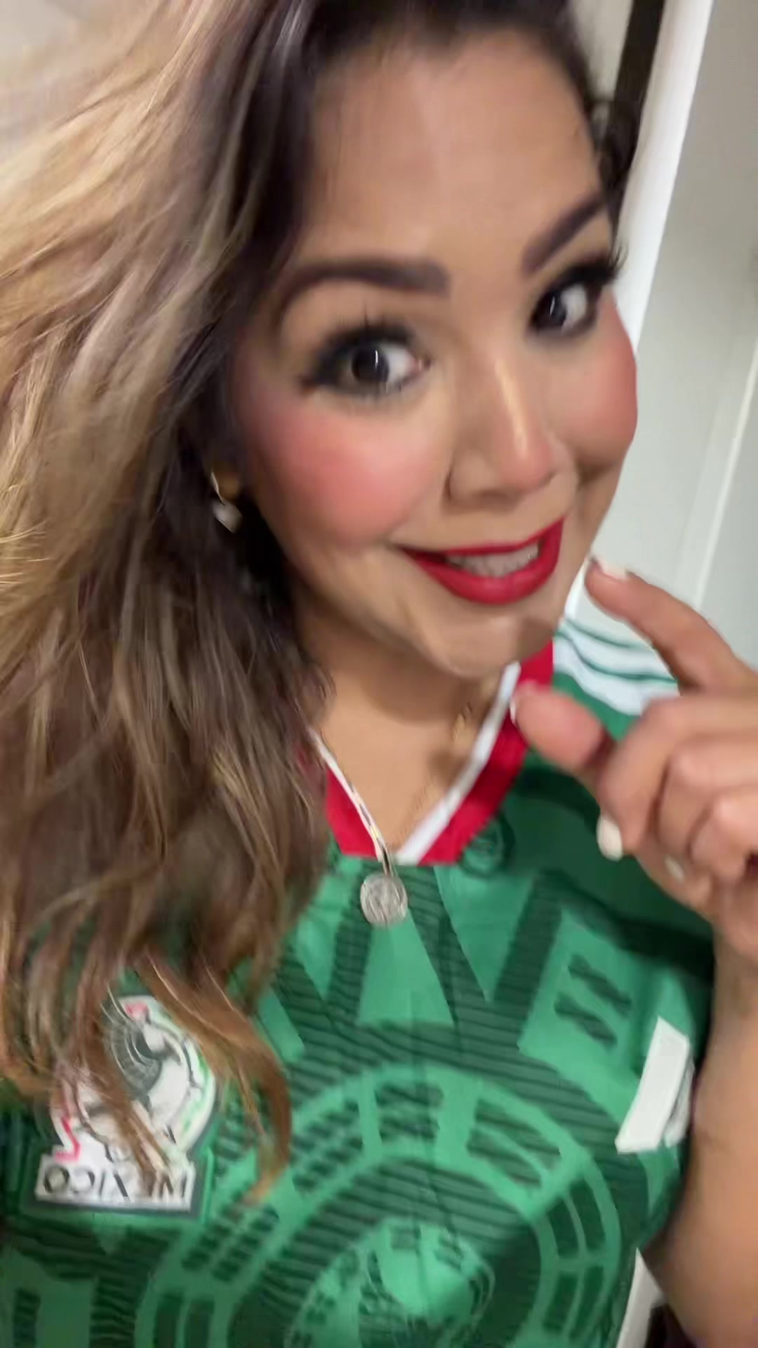 @L.N Ana&ensp;Lau