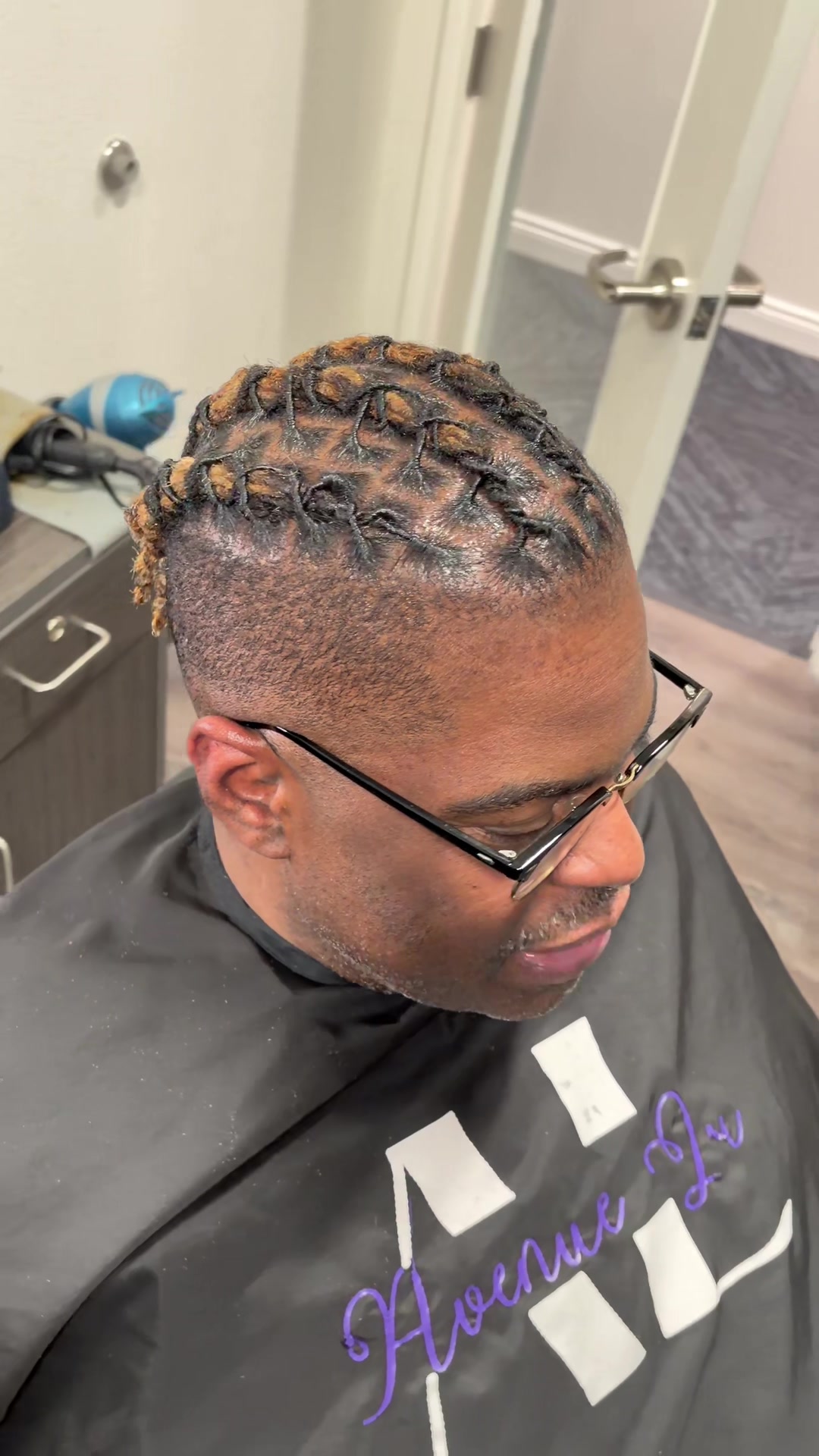 @Avenue Lu Hair Lounge