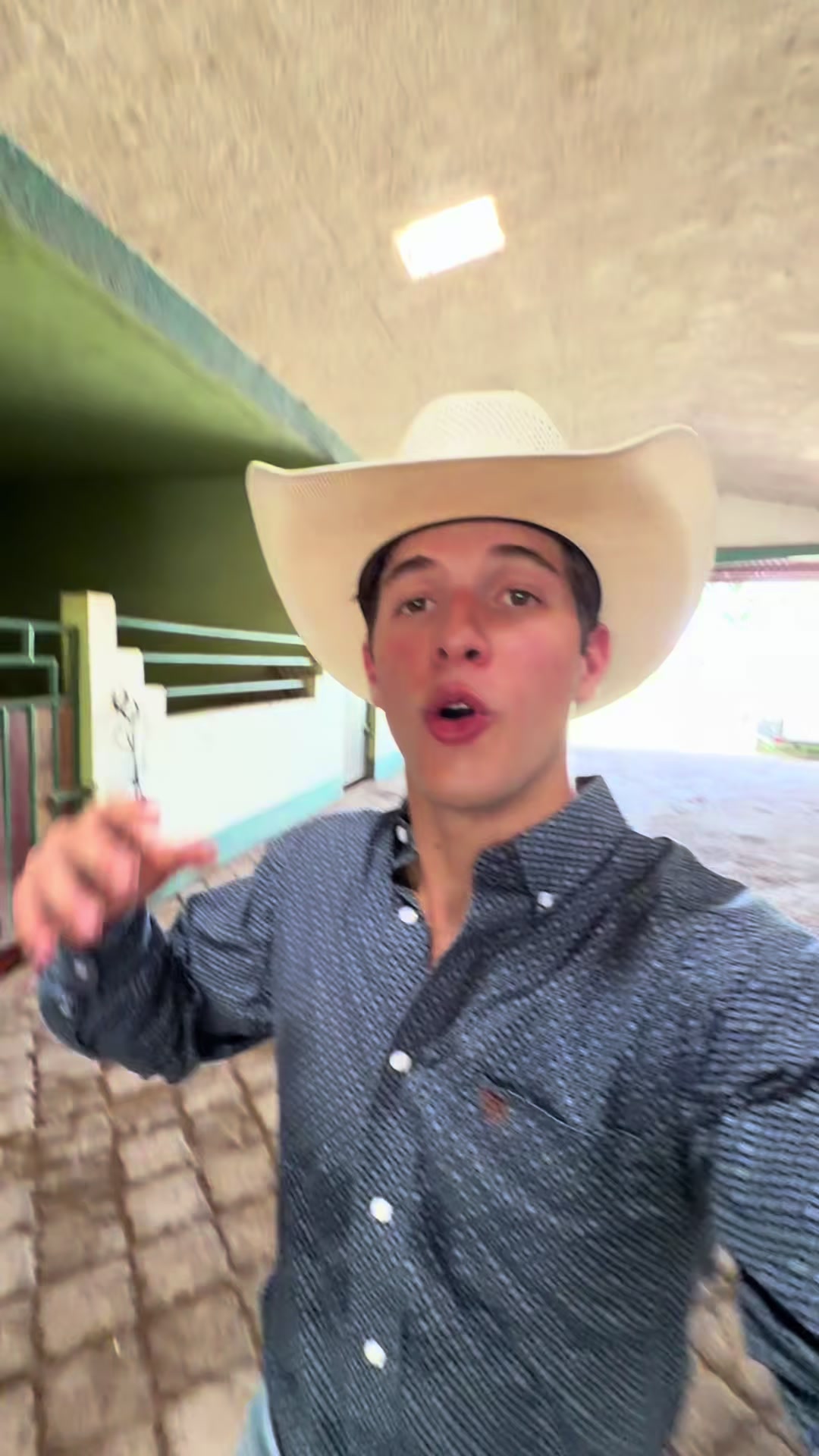 @Witto González