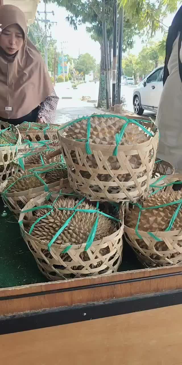 @Kenzhi Durian Tuban