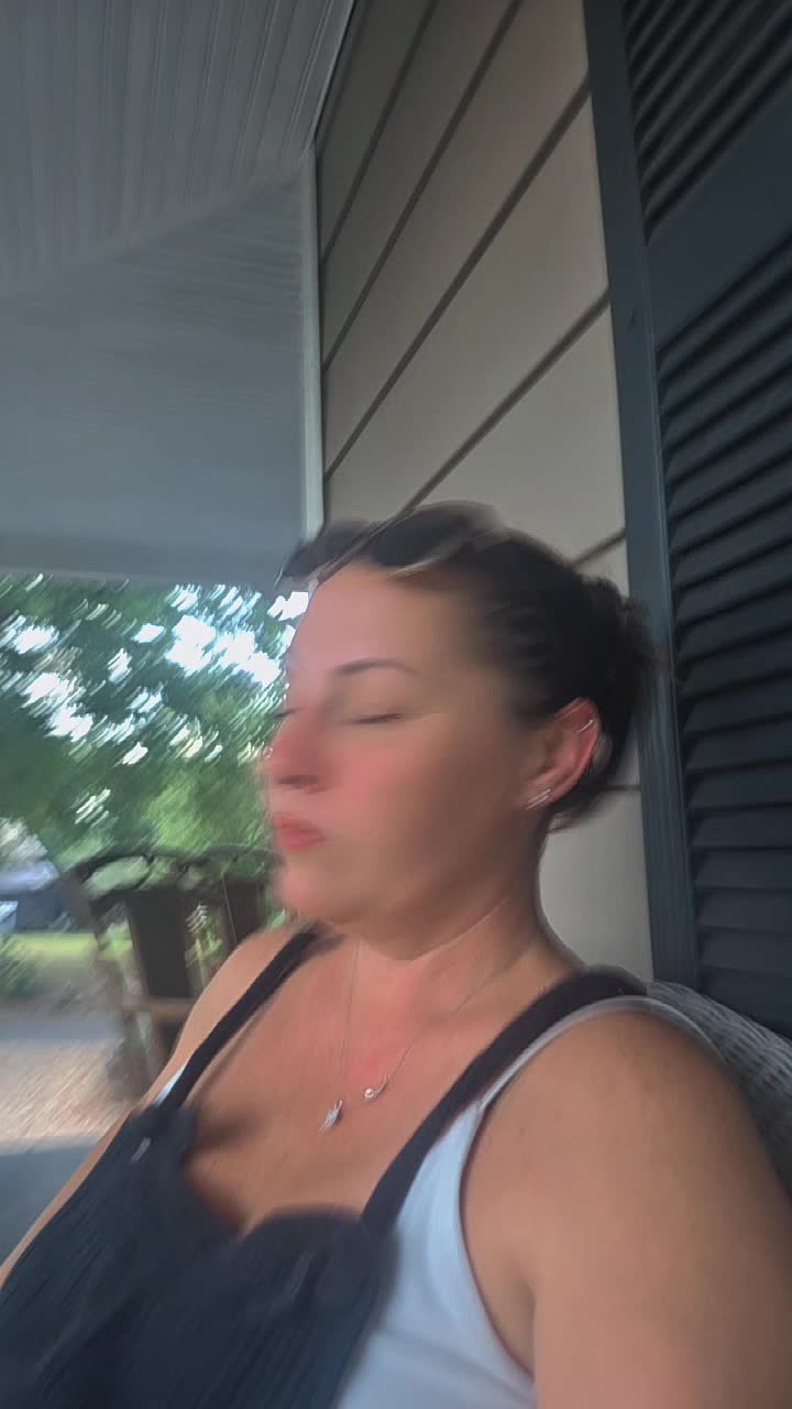 @ariellesalley