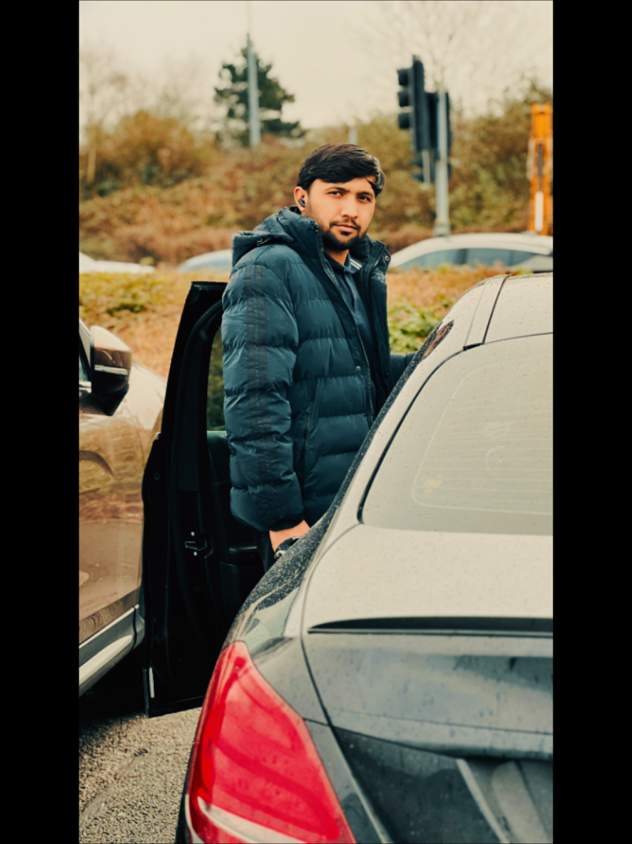 @NAVEED KHAN 🇬🇧🇬🇧🇬🇧