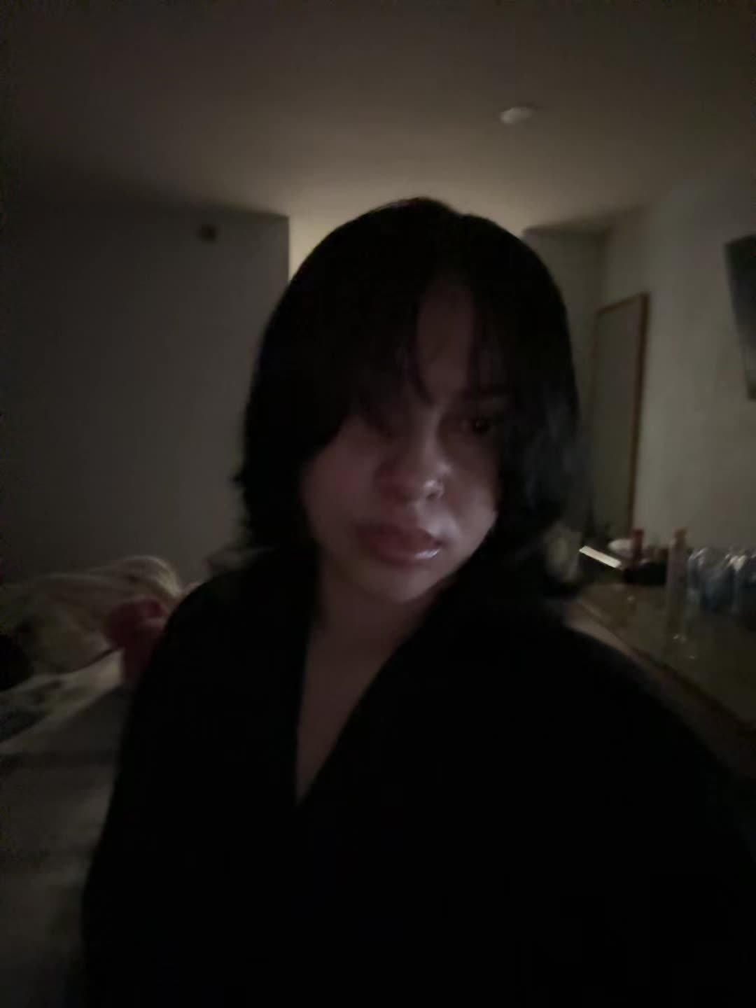 @idontlikepeople_.1