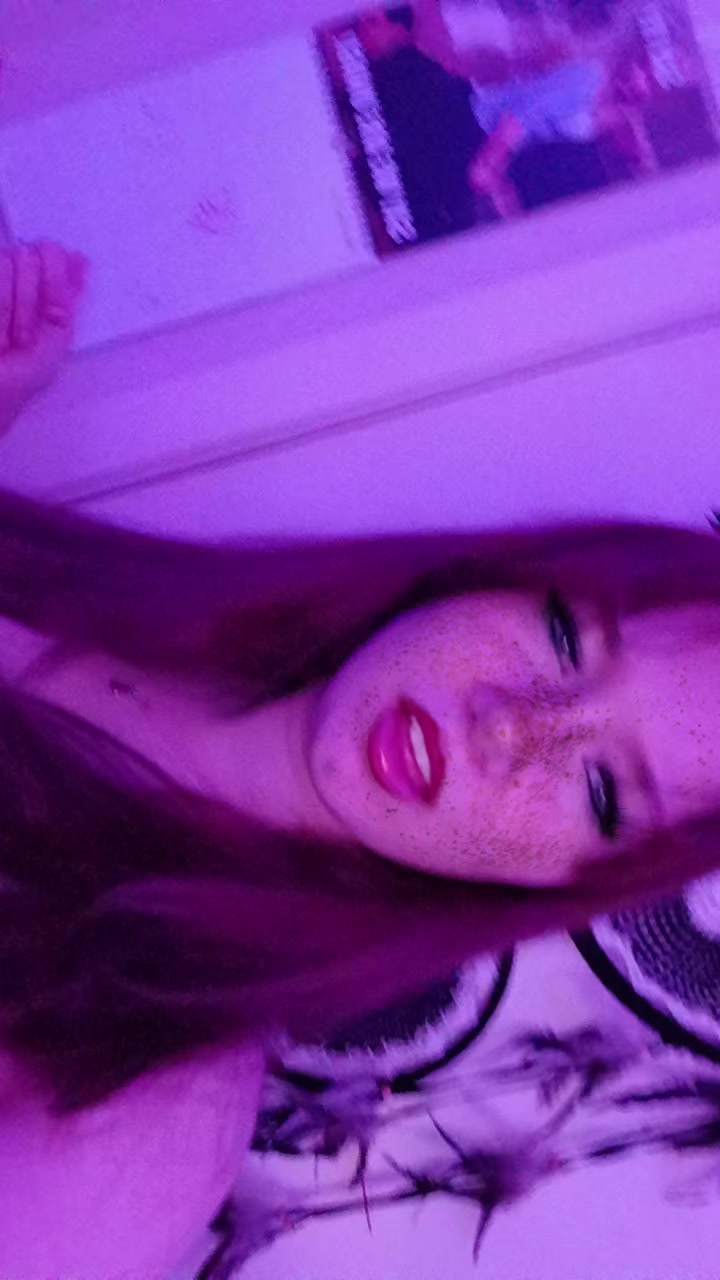 @𝐶𝑟𝑦𝑠𝑡𝑎𝑙🥀🖤