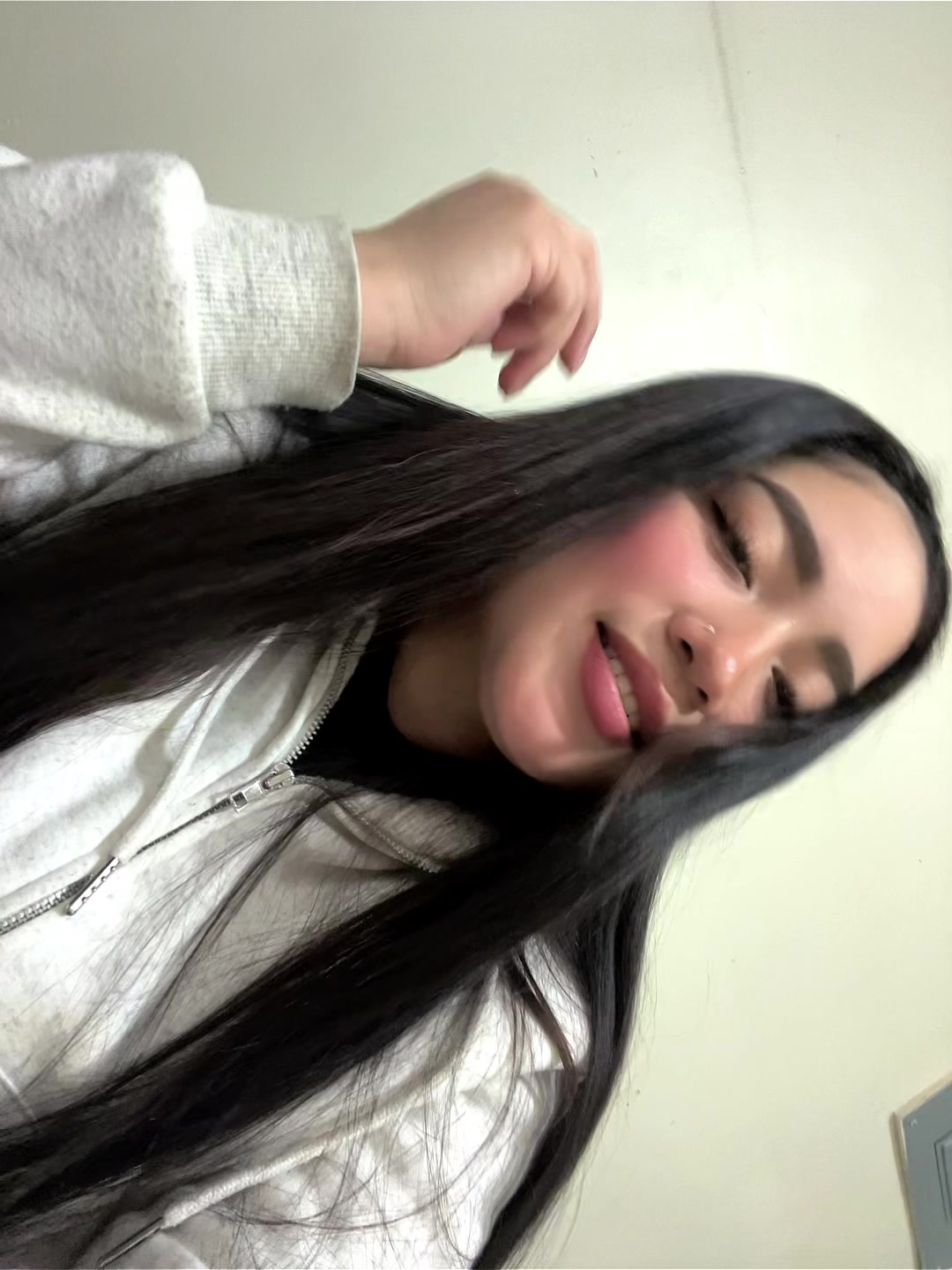 @🦋𝕷𝖎𝖘𝖇𝖊𝖙𝖍🦋