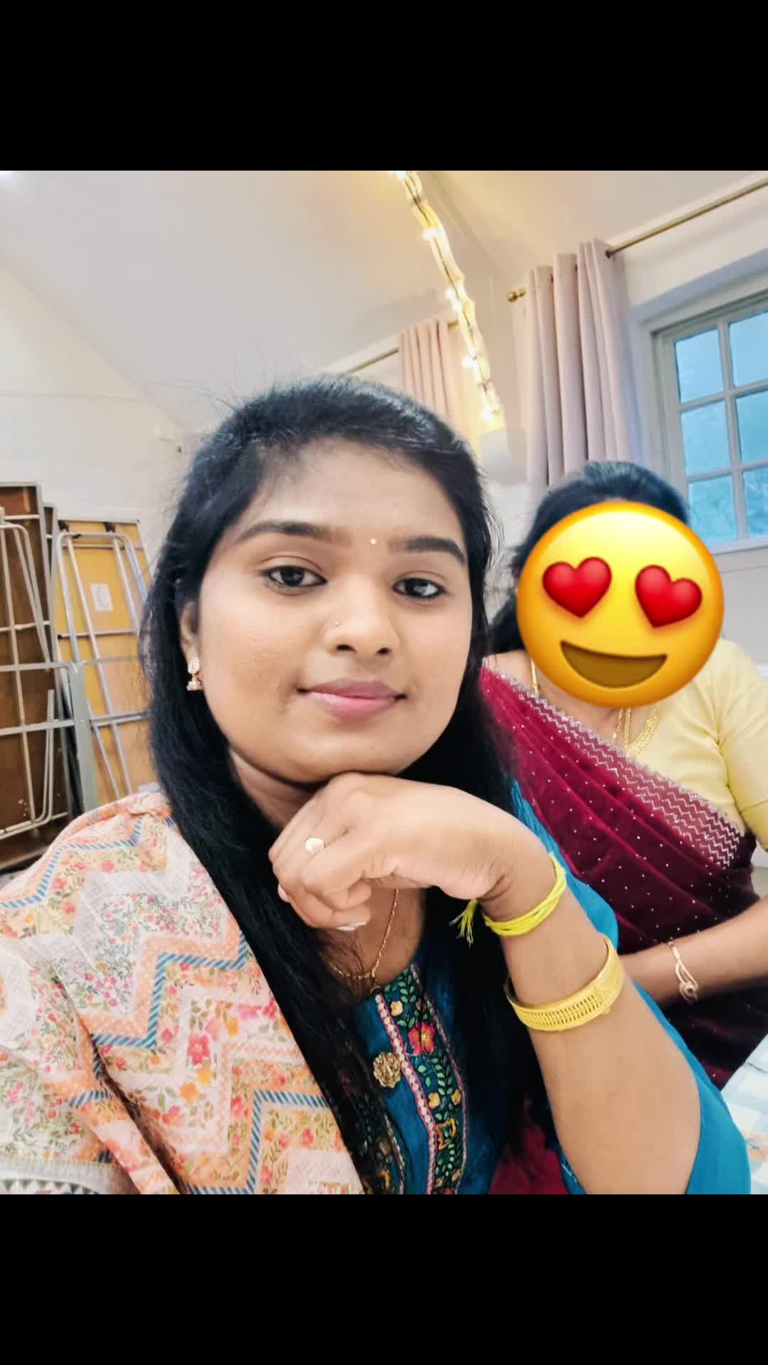 @Mathura🇬🇧🇬🇧🕉️