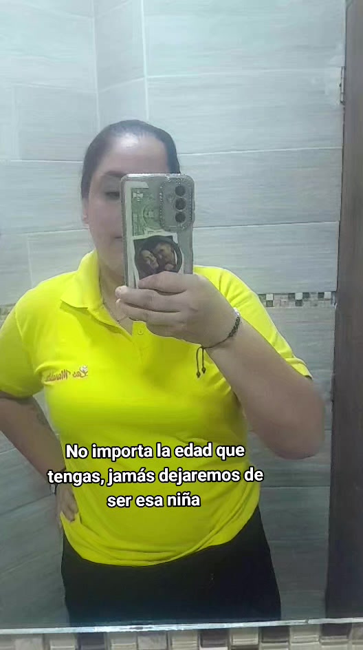 @❤️Mayda 🍒 🐻.te sigue