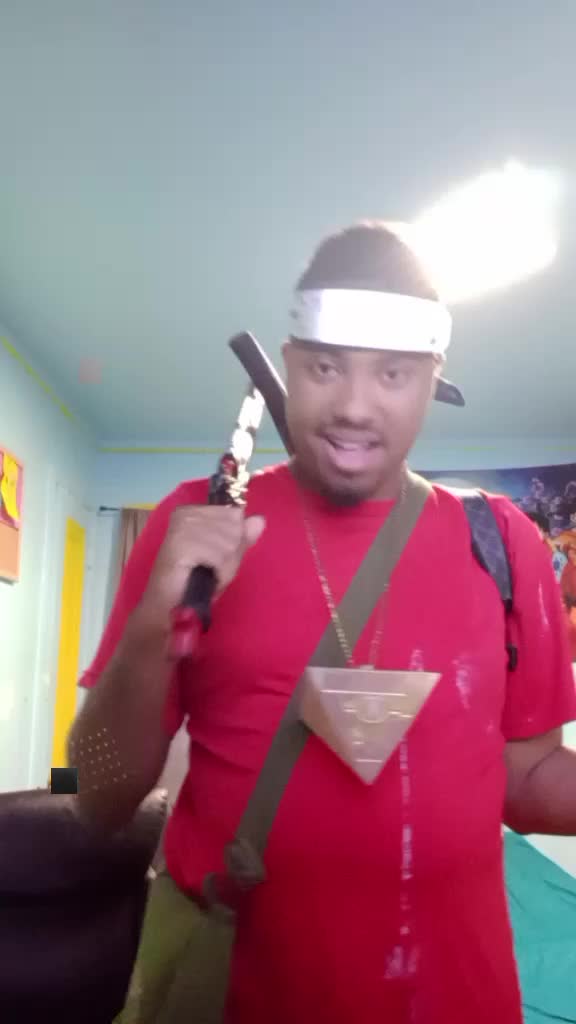 @Eriq-sanxscarlet=scareriq