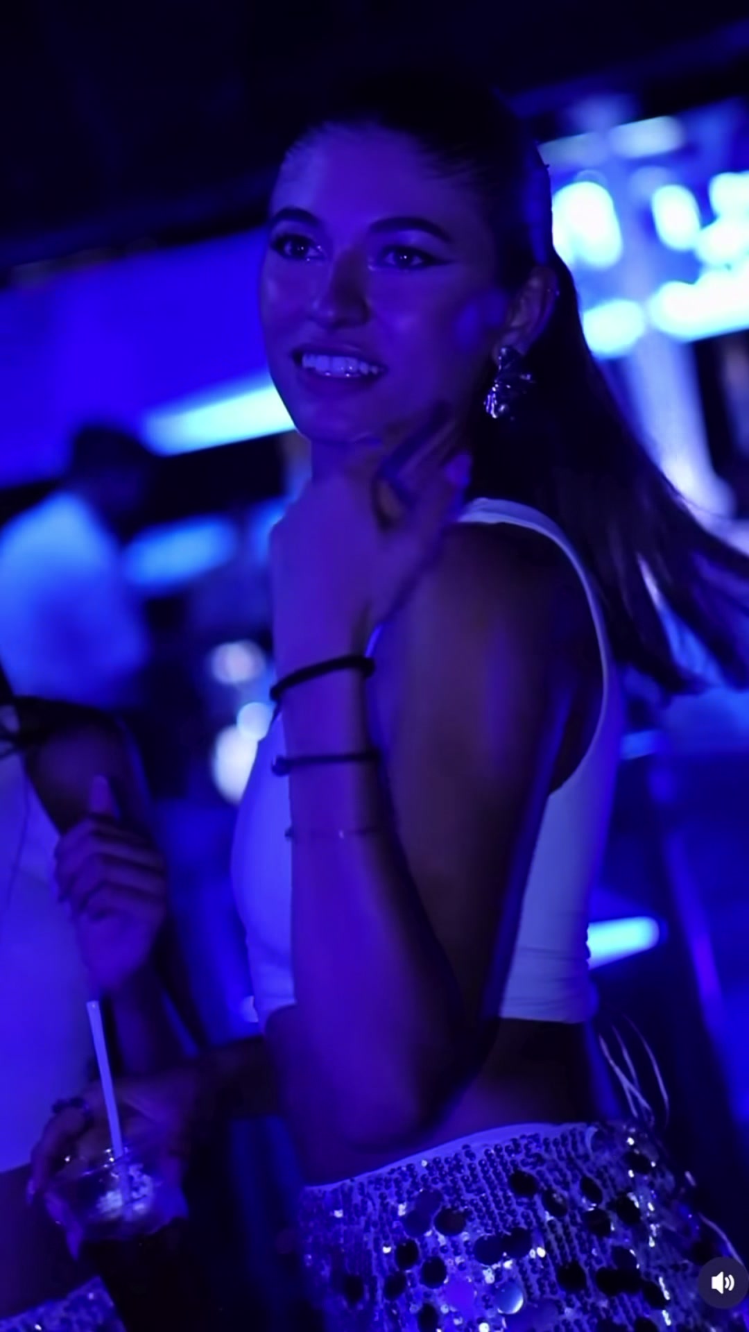 @𝒆𝒍𝒊𝒔𝒂