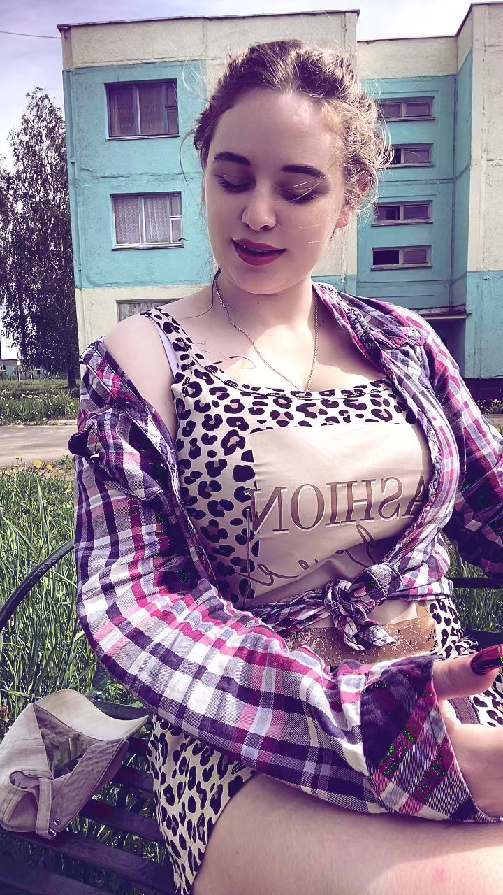 @꧁༺Volchica ༻꧂