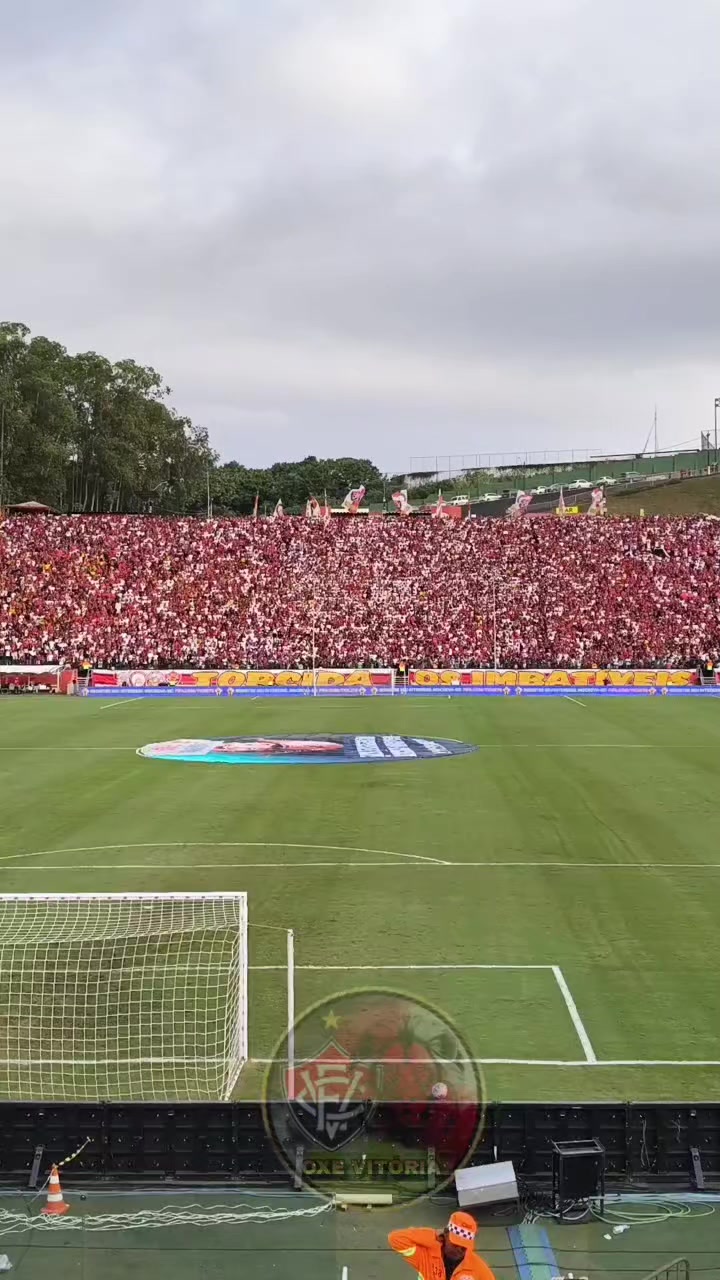 @OXE VITÓRIA ♥️🖤😜