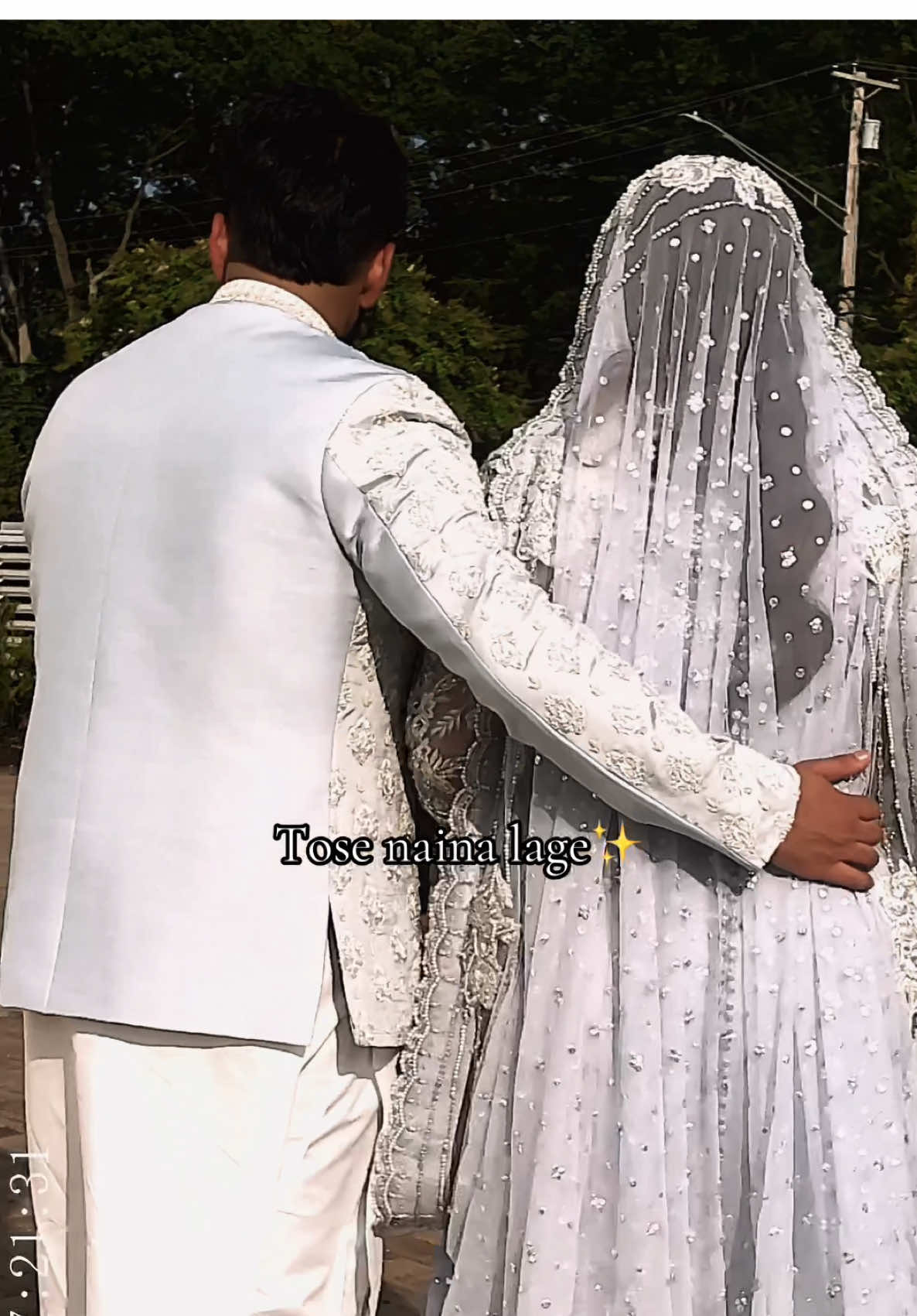 @farahcreates_