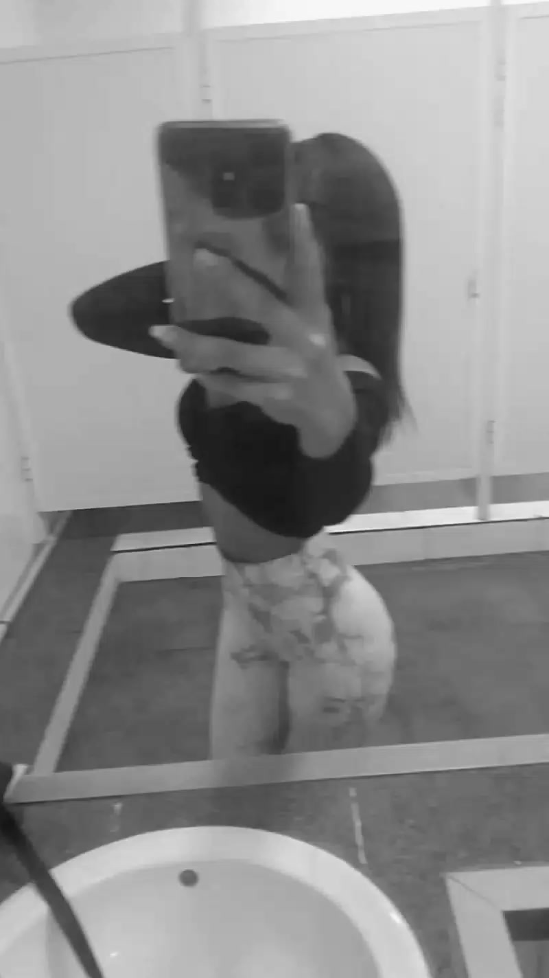 @👑La Peque&ntilde;a👑
