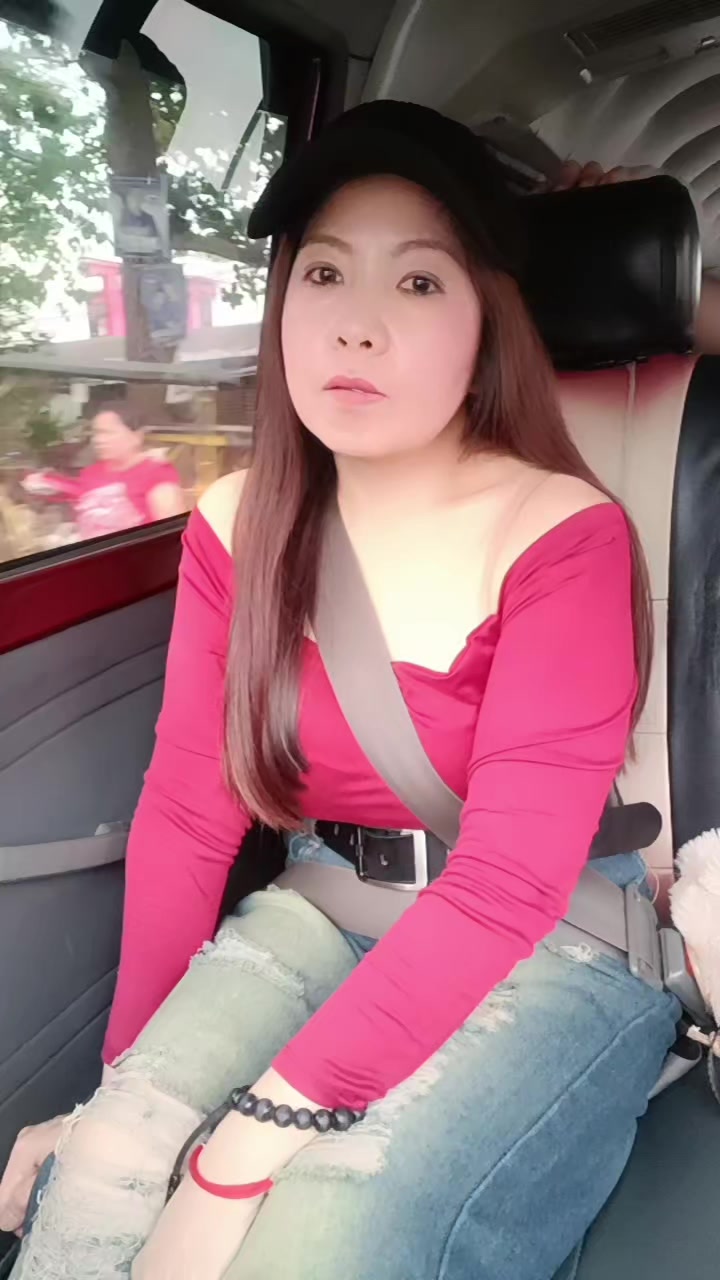 @chloe