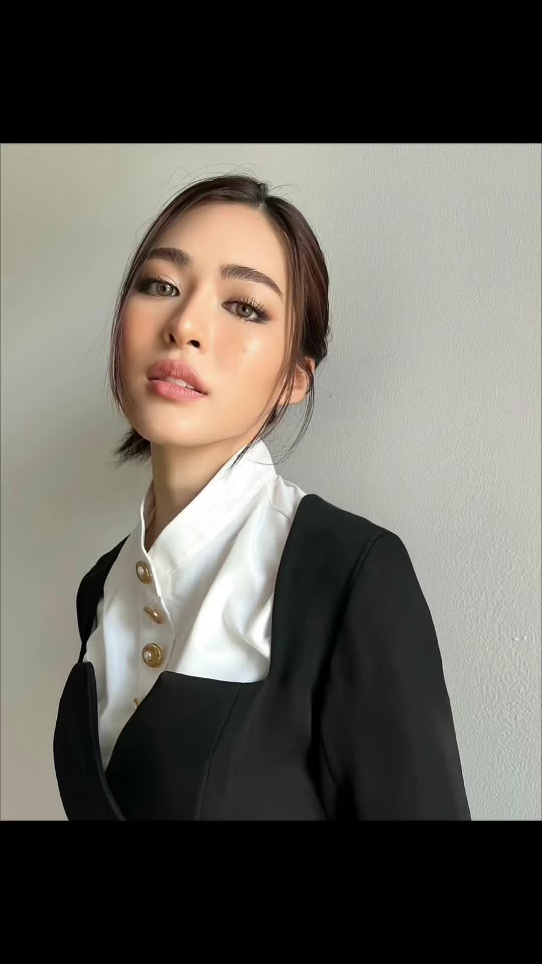 @𝓢𝓜𝓘𝓛𝓘𝓝𝓖😻