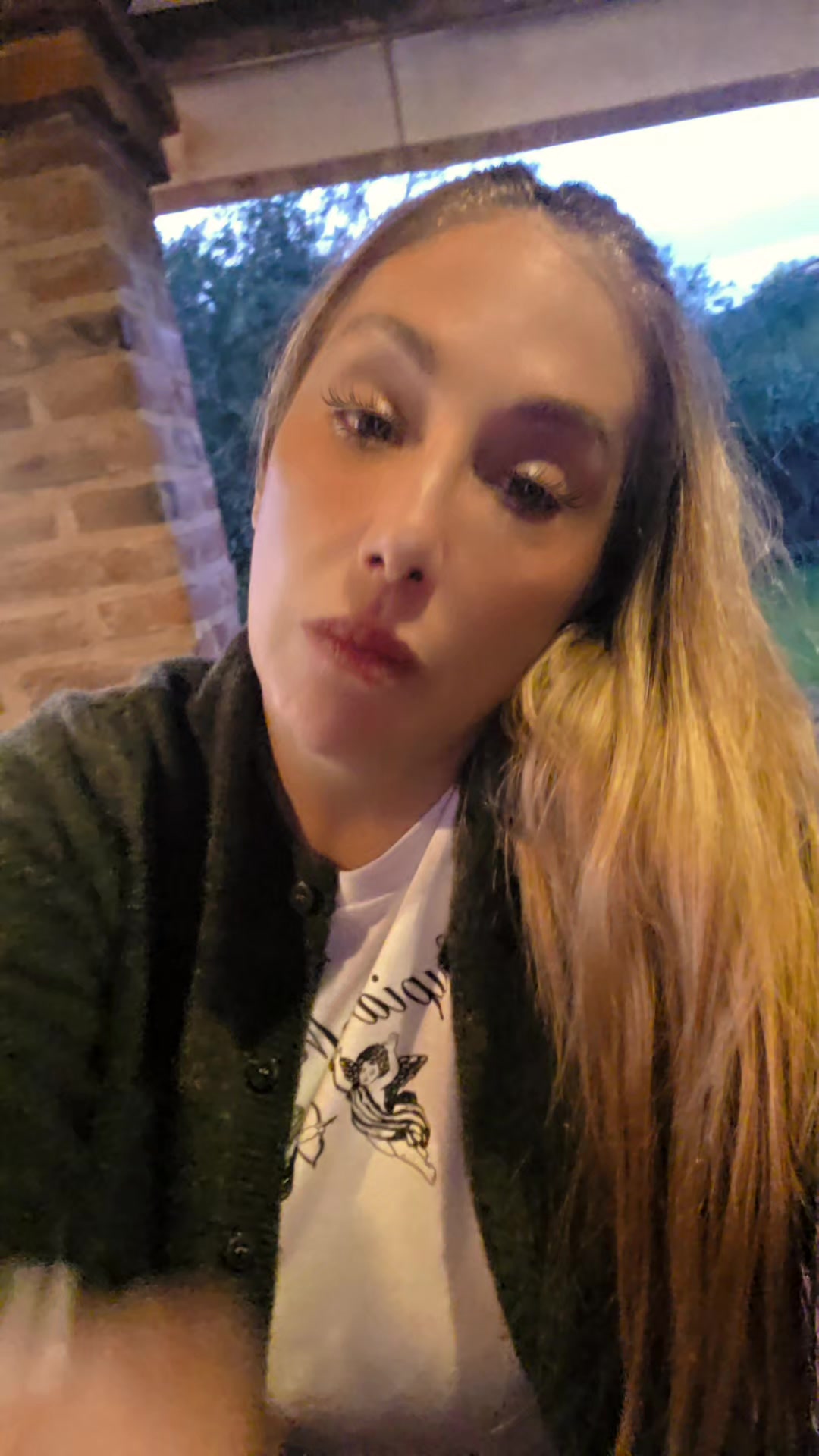 @ariana