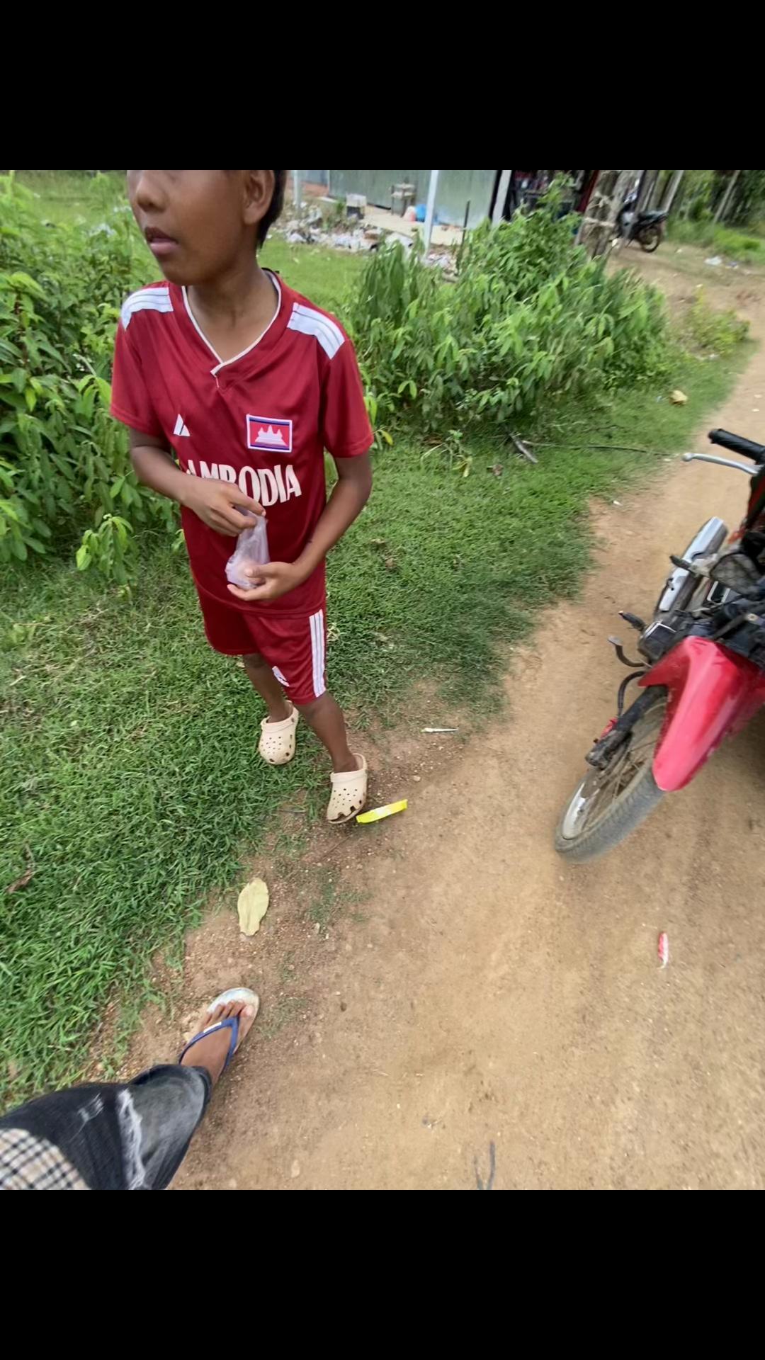 @វិ សាល 🎀 🐷