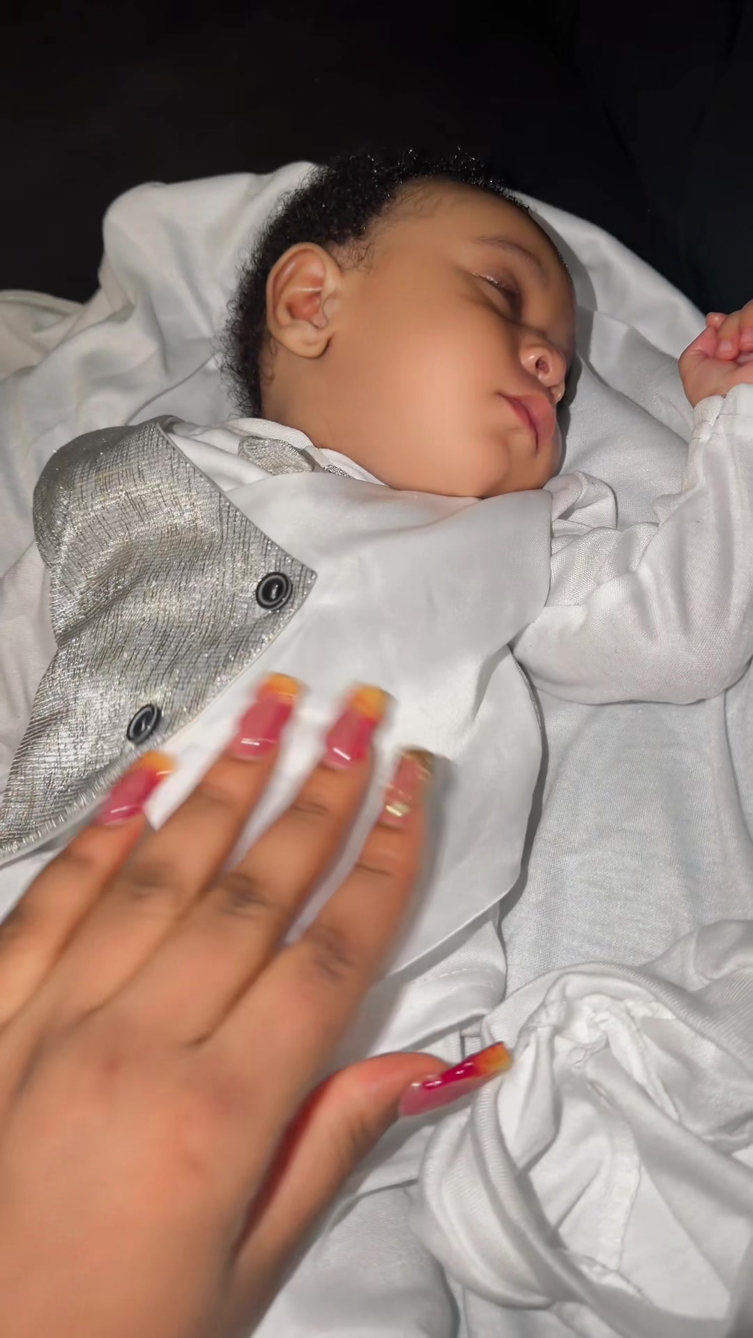 @Baby Genesis 🍼