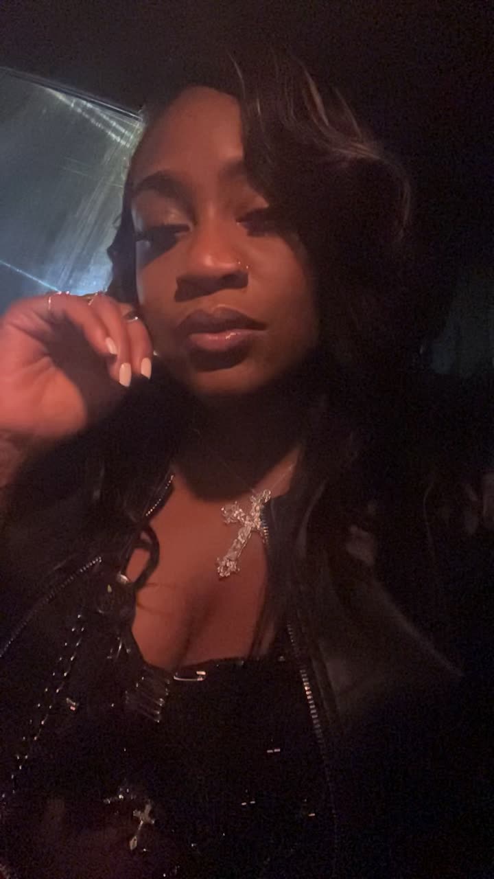 @queeenzsa