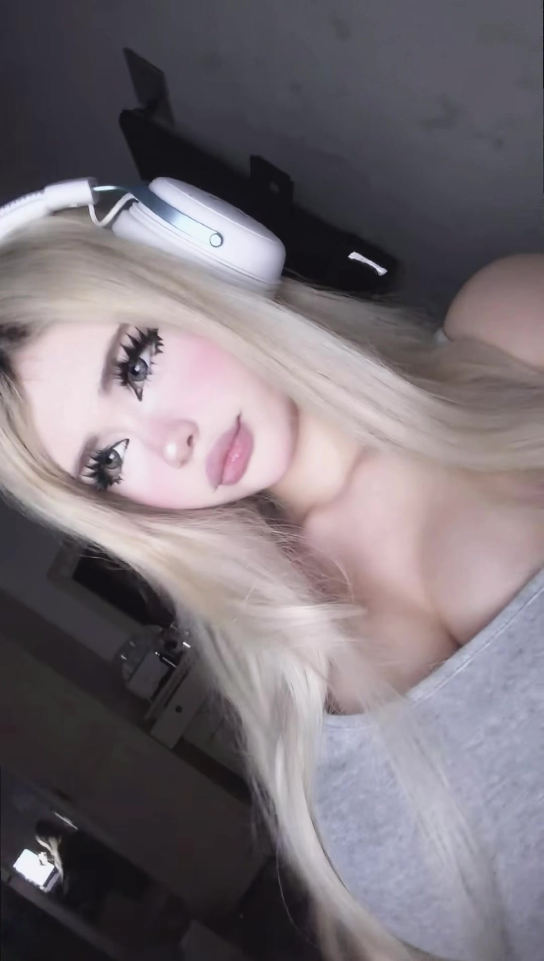 @𝐴𝑛𝑔𝑒𝑙 ⌖