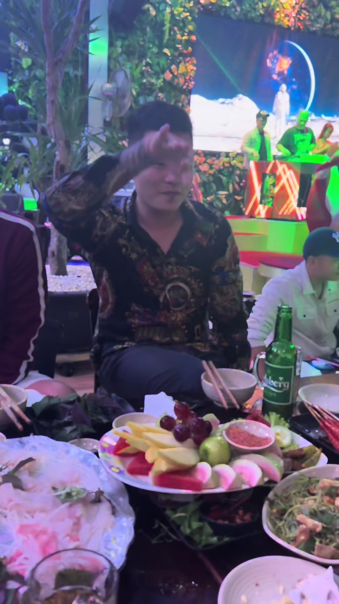 @Hiếu Th&aacute;i Tử 🤫