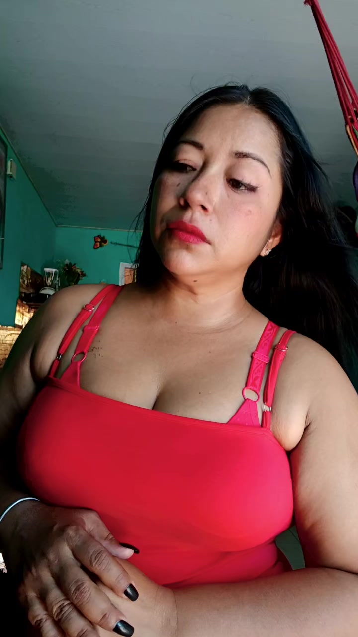 @CAMILA FLORES