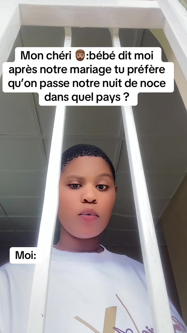 @Adrienne 🌸🦋🇨🇩