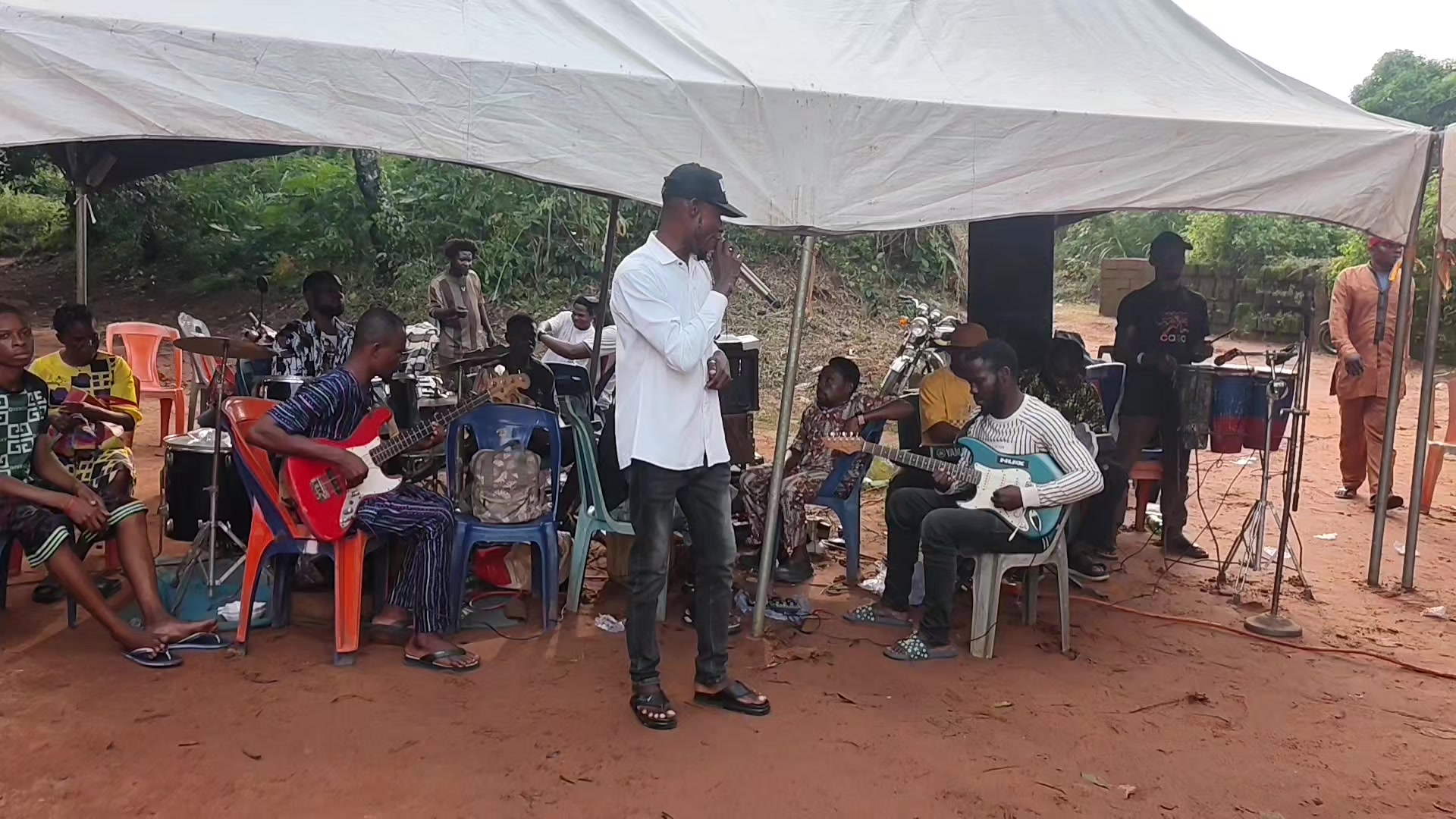 @Isinweke Tv Foundation