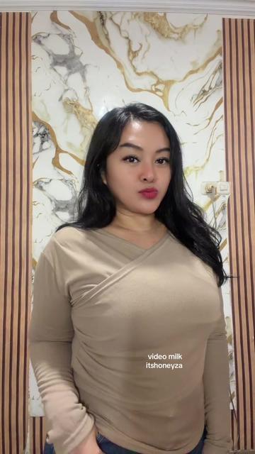 @itshoneyza