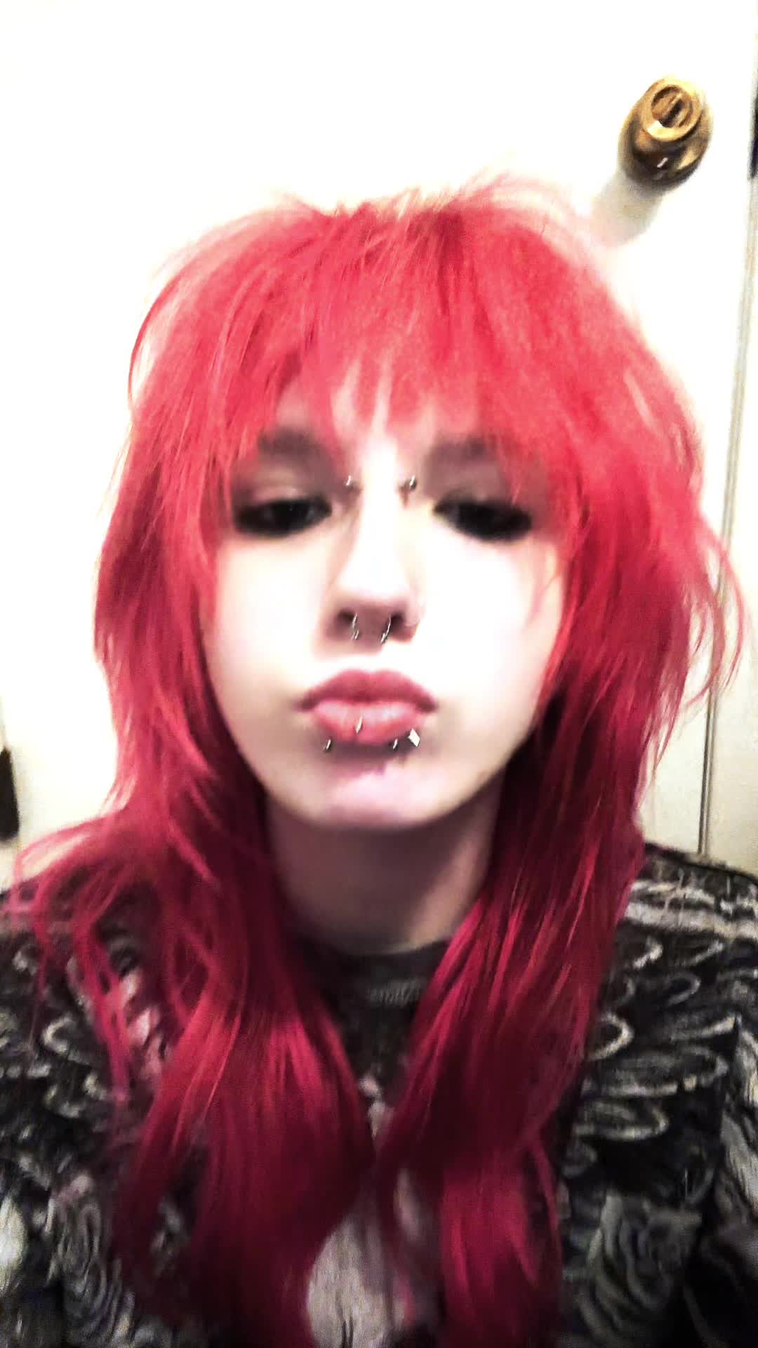 @Ava 𖤐