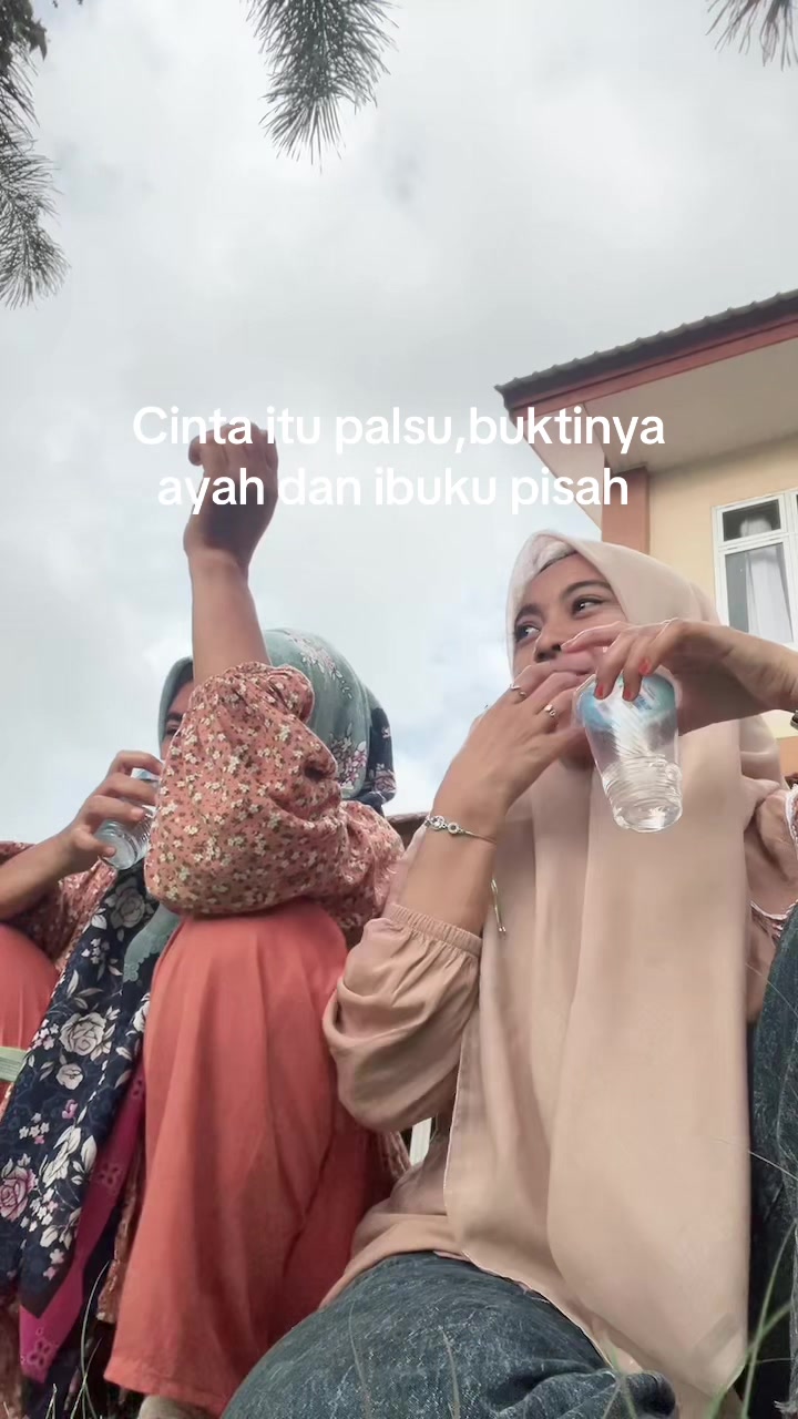 @yunita vira
