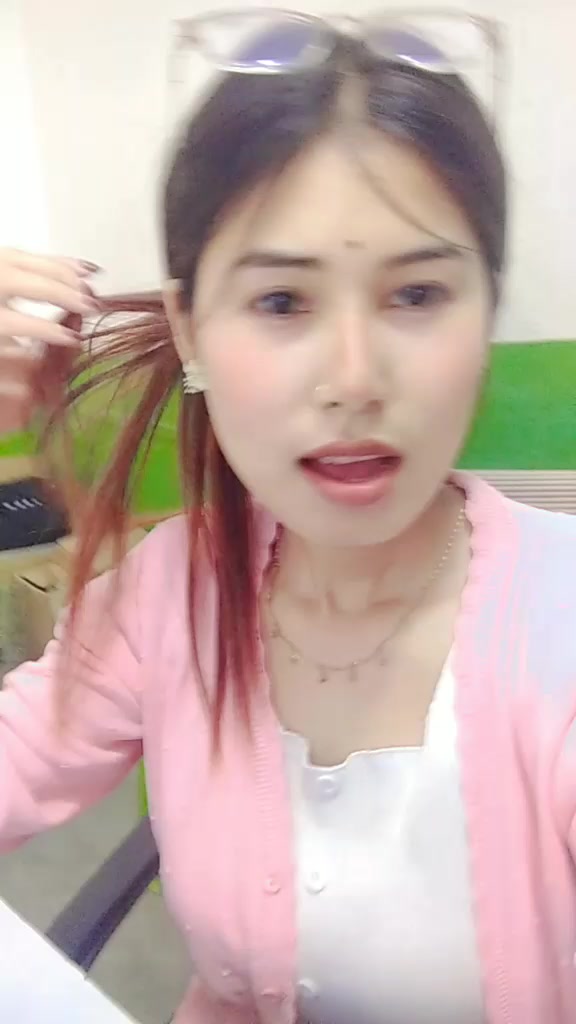 @Xoti(•‿•)