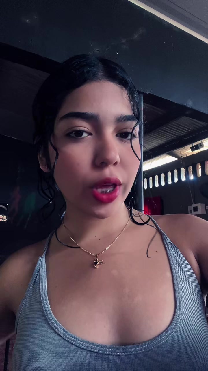 @-Fernanda-,0