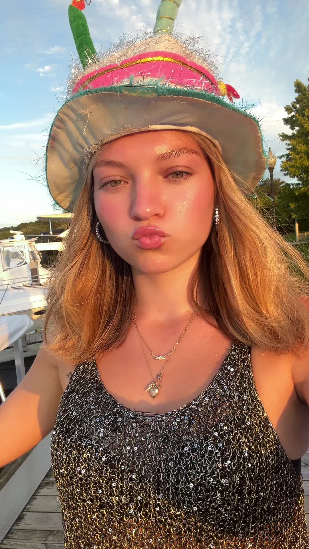 @Nikki