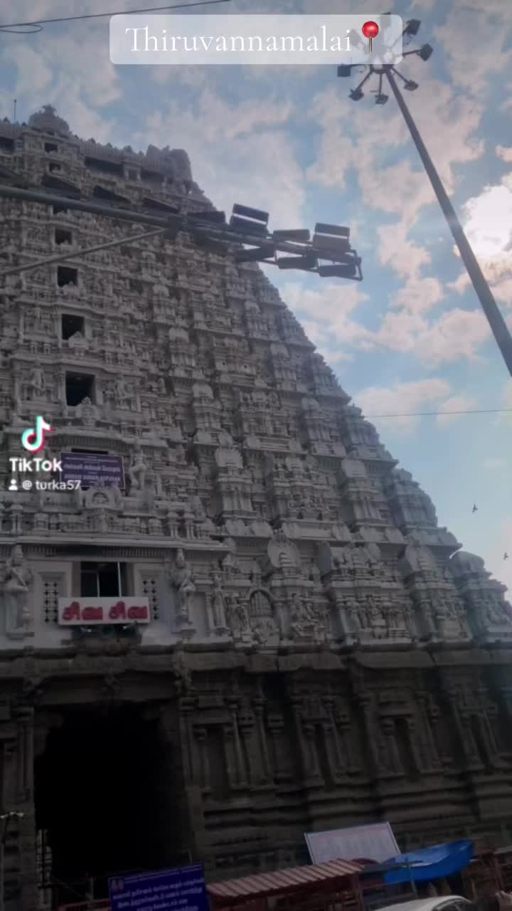 @♉️KitKat Ponnu♉️