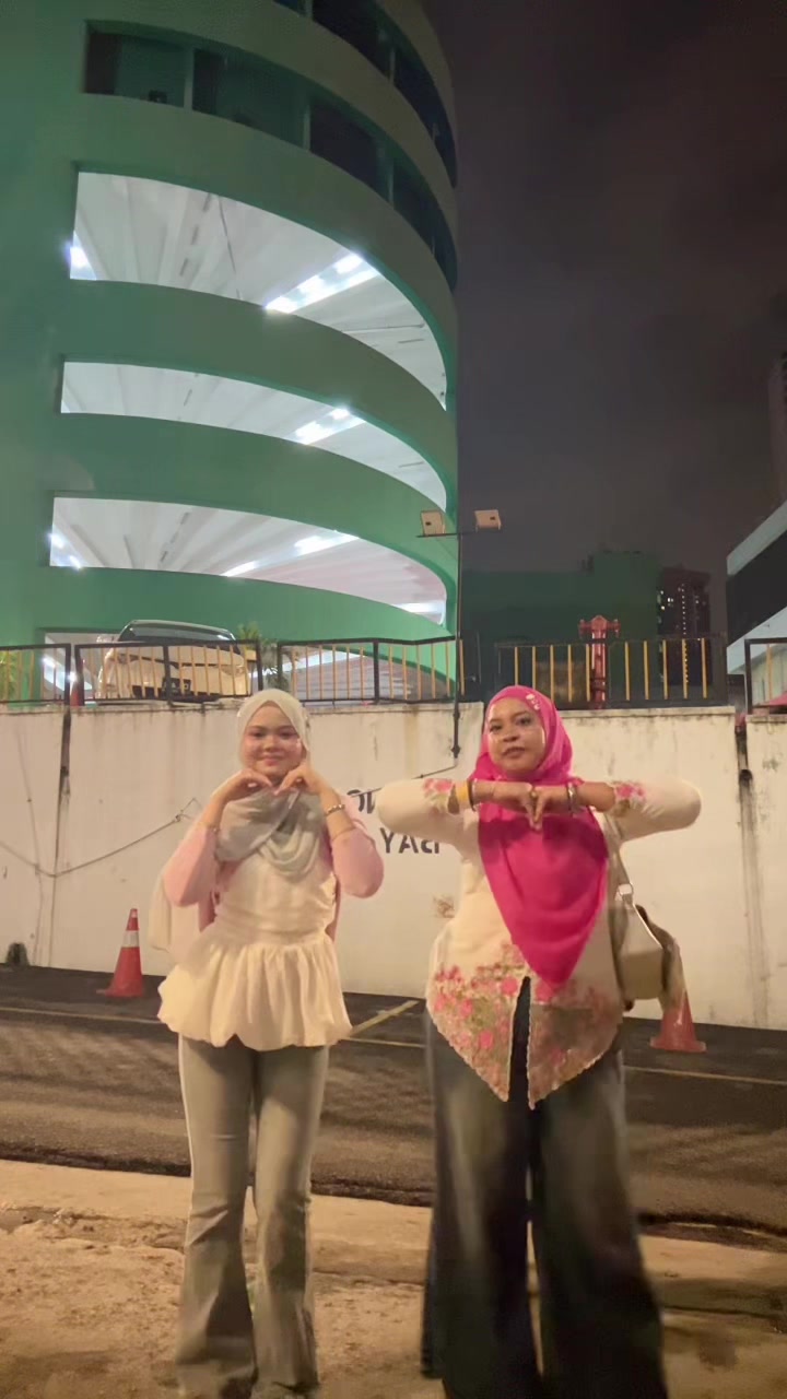 @adi👠a