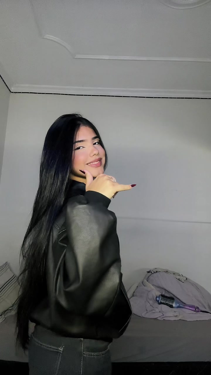 @fleuri🧛🏻♀️