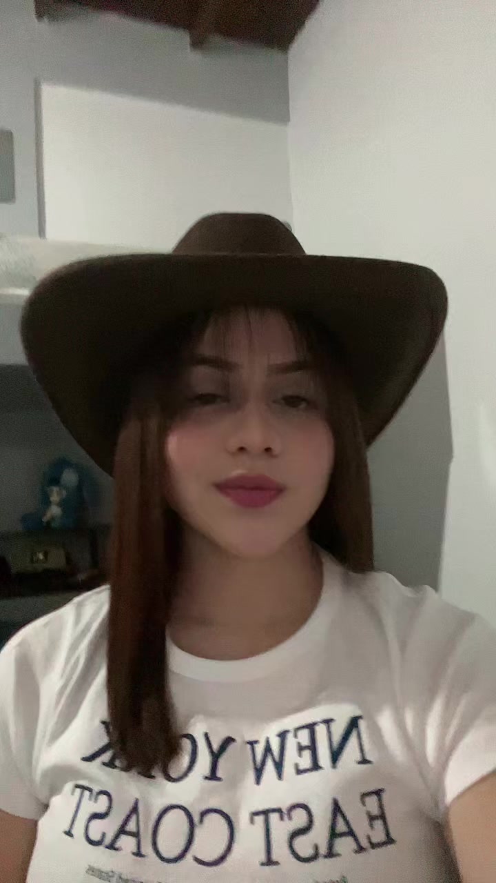 @LuΩ°🤠