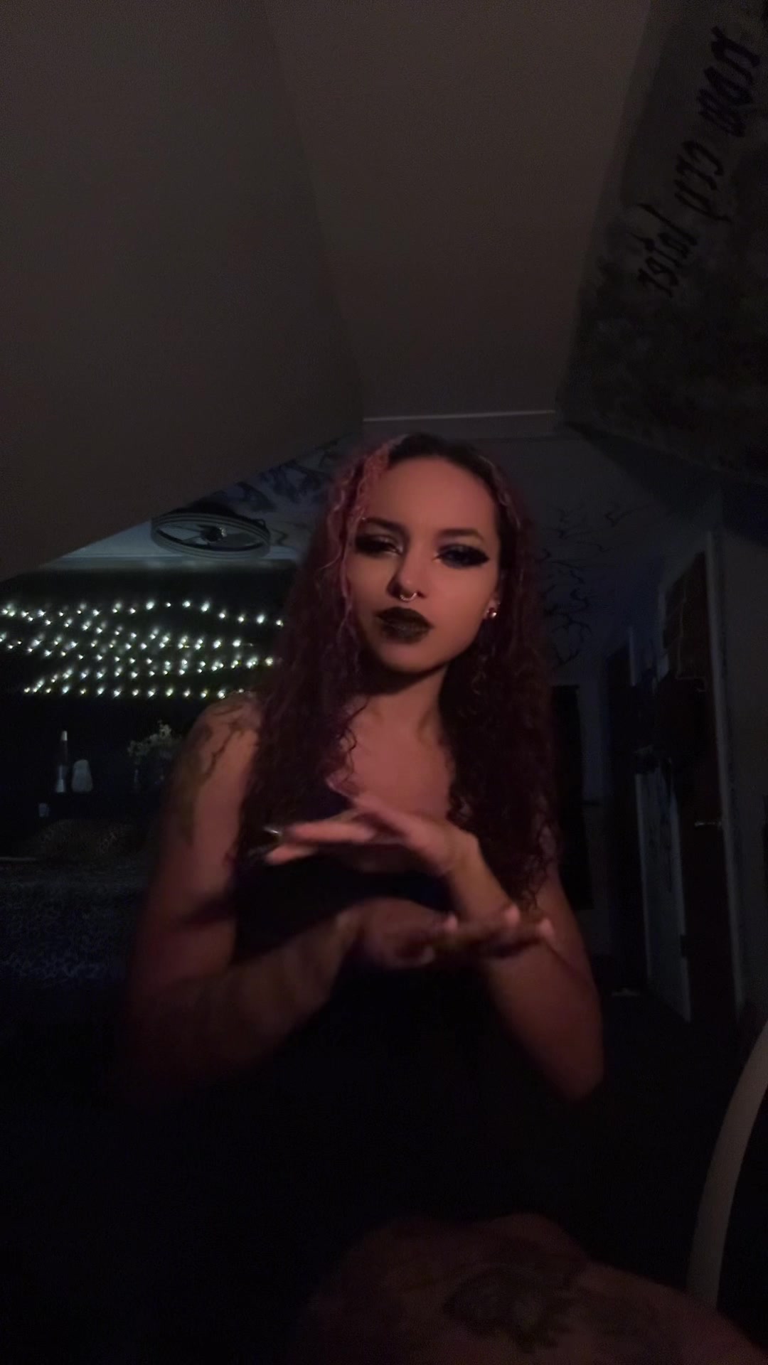 @gothbrat