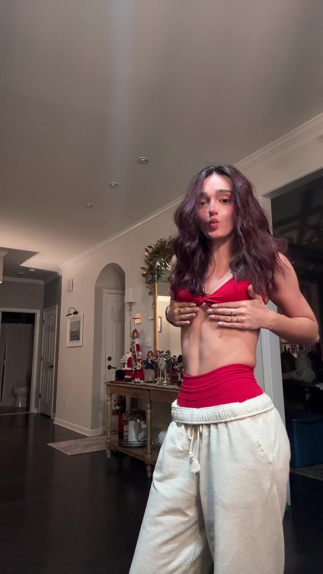 @isabella