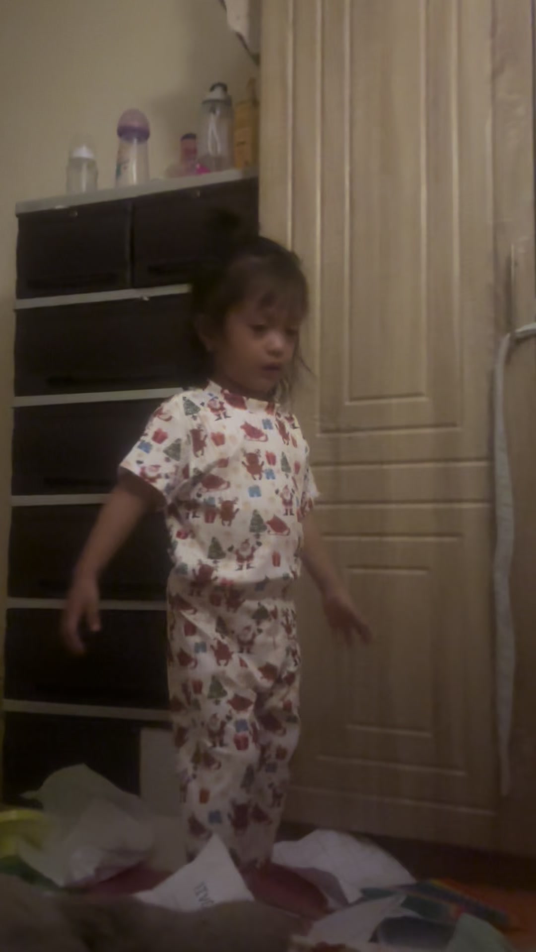@Astrideyah used clothing sho