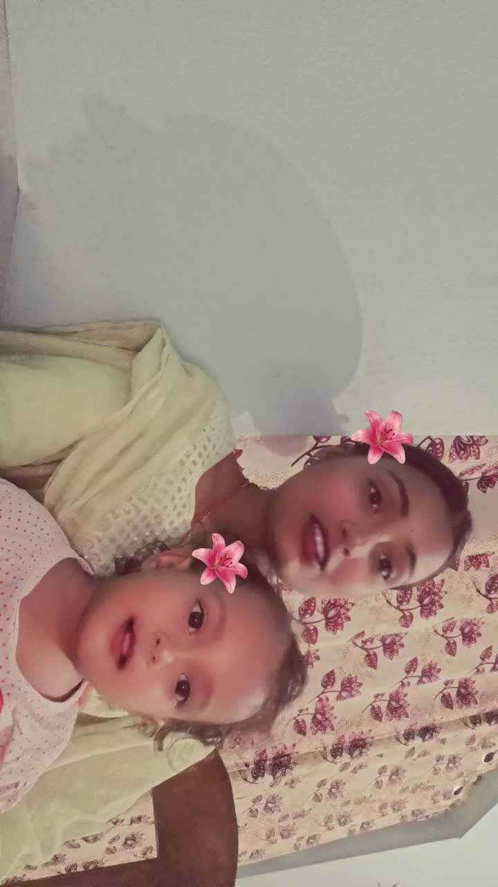 @🕊️😊