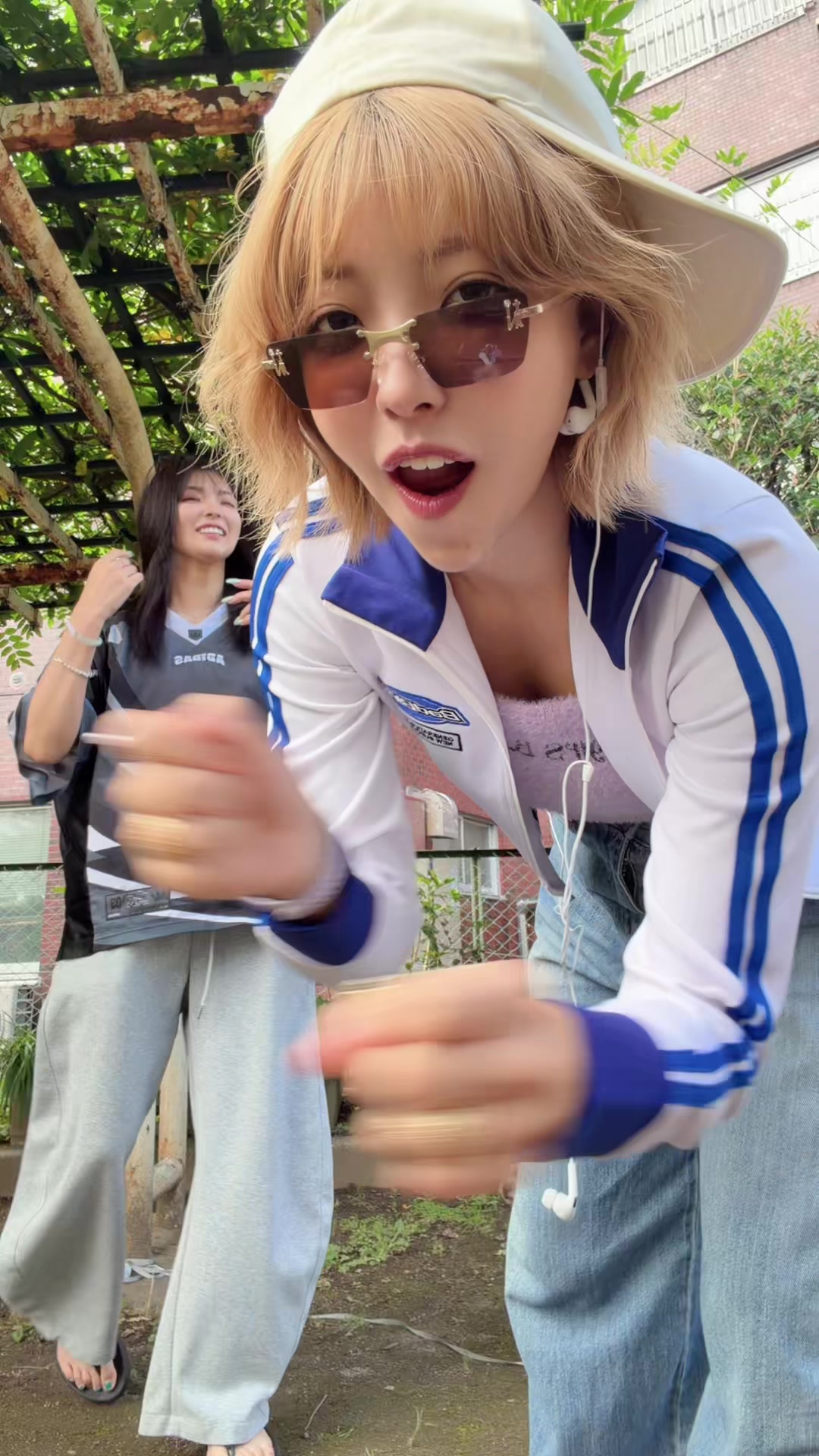 @はまのあんず